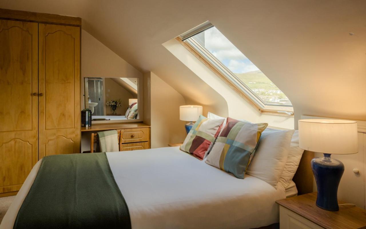 Seaview Heights Bed and Breakfast Ντίνγκλε Εξωτερικό φωτογραφία