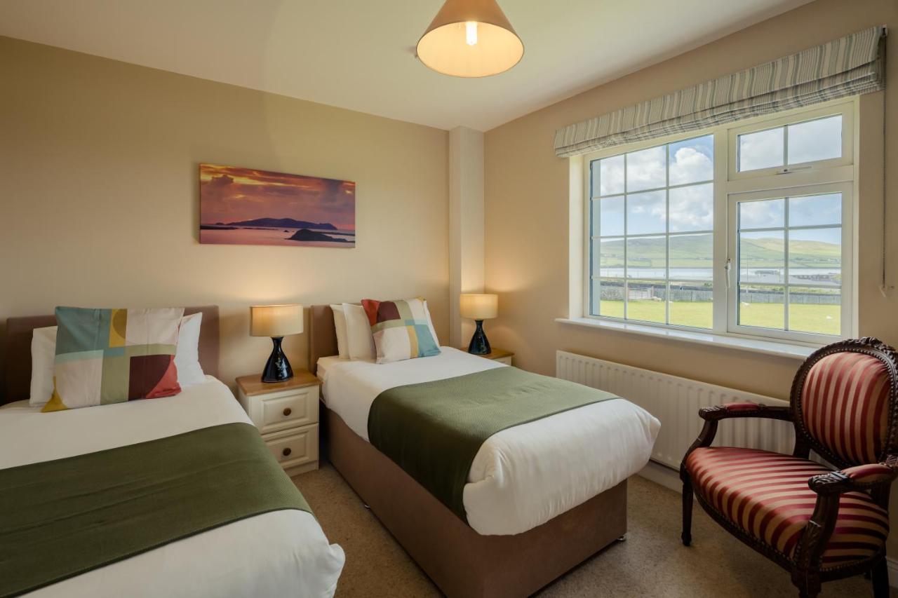 Seaview Heights Bed and Breakfast Ντίνγκλε Εξωτερικό φωτογραφία